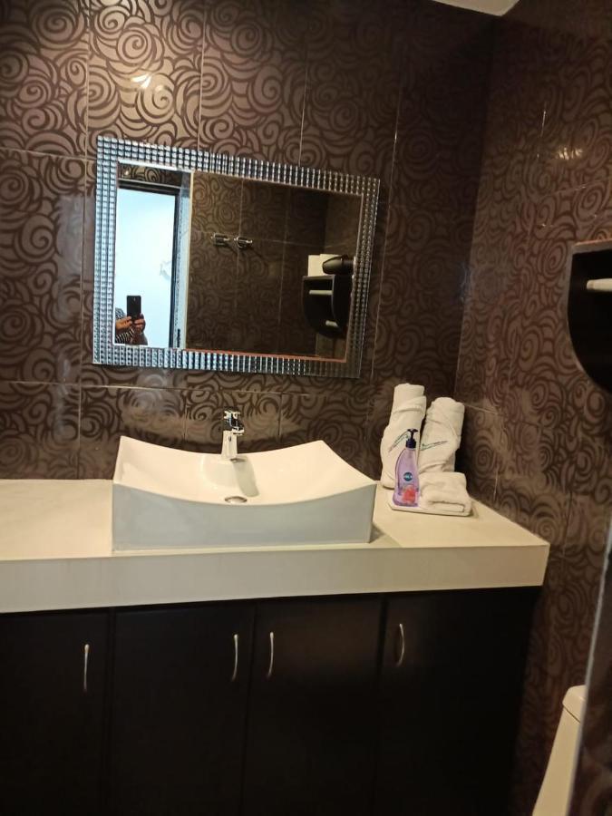 Capitan Suites Sea View Cancún Buitenkant foto